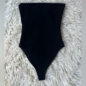 Zara Black Ribbed Strapless Sexy Bodysuit Size Small NEW